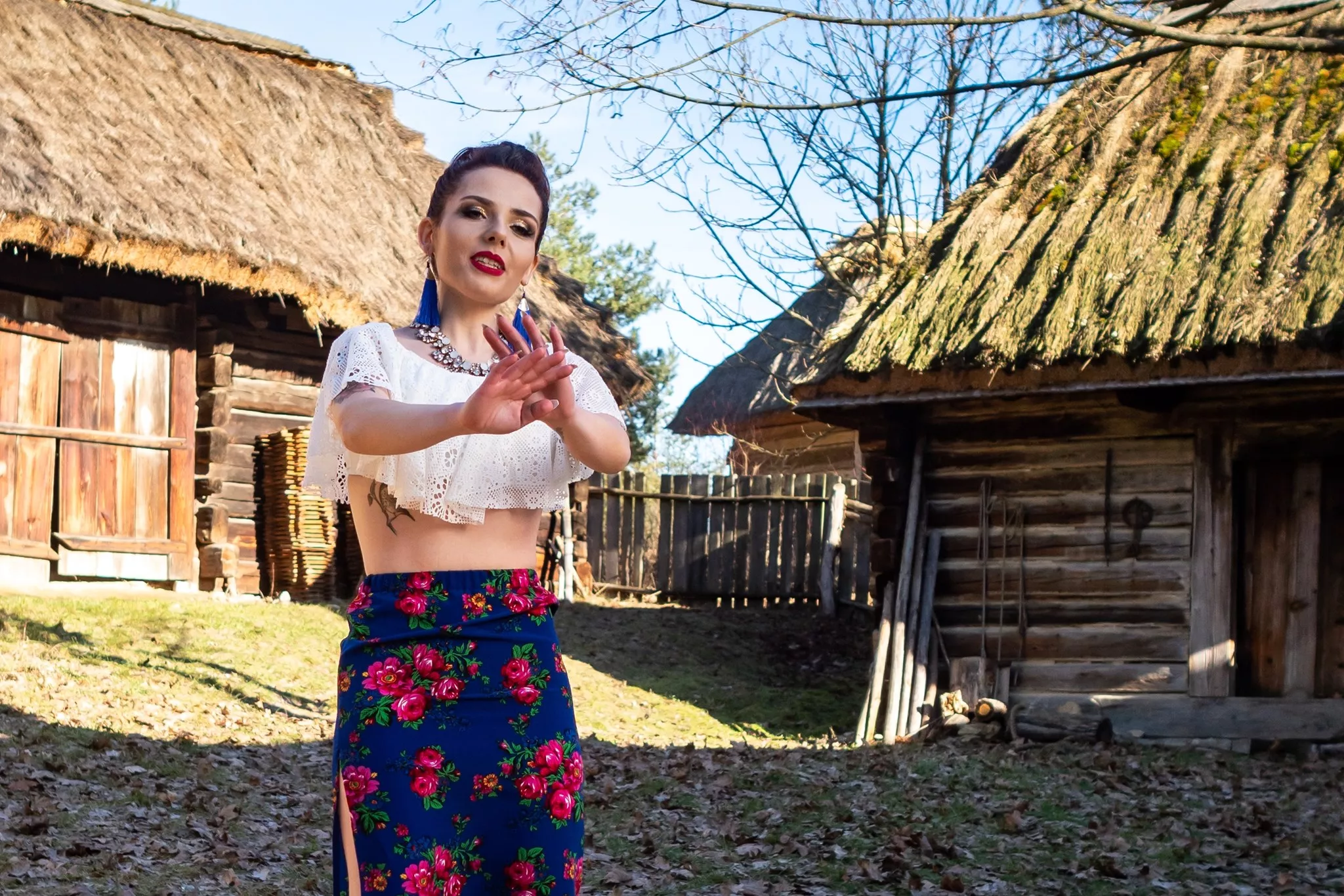 Tajemniczy projekt wokalistki disco polo podbije rynek muzyczny? Artystka rozwija skrzydła! 